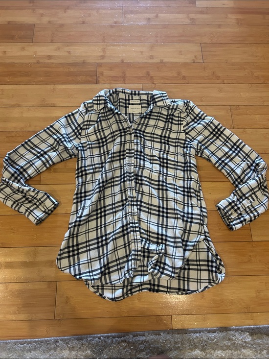 American Eagle Outfitters Tops - American Eagle Black and Cream Plaid Boyfriend Shirt
